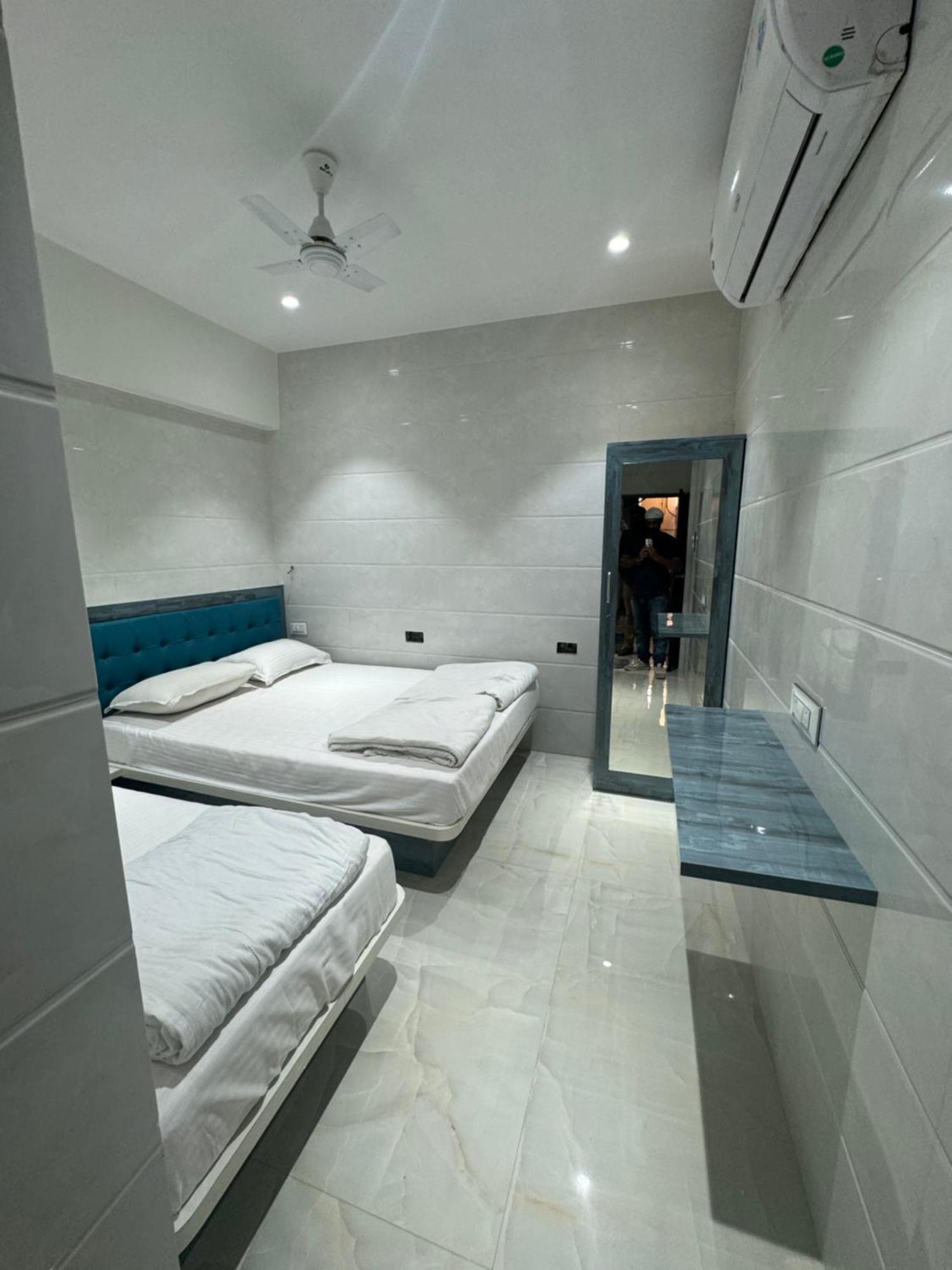 Backpackers Villa מומביי מראה חיצוני תמונה