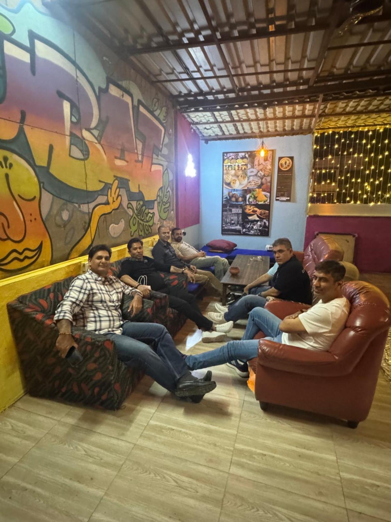 Backpackers Villa מומביי מראה חיצוני תמונה
