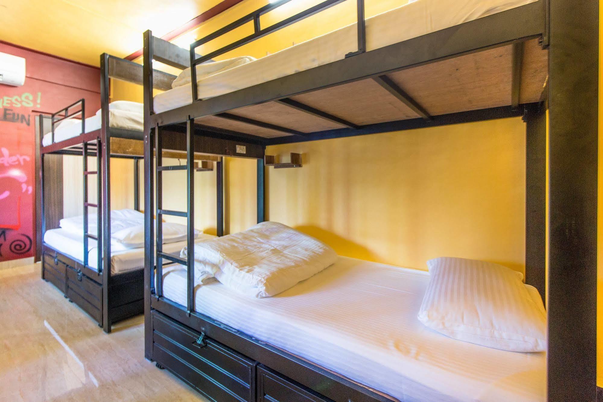 Backpackers Villa מומביי מראה חיצוני תמונה